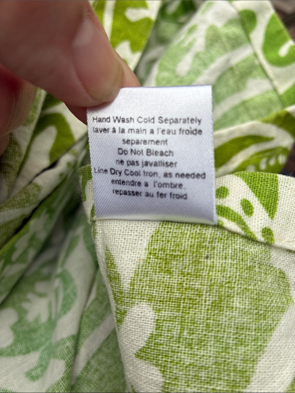 Green and white cotton curtain with birds on it. About 49 x 58 inch. Fabric? - Picture 4 of 4
